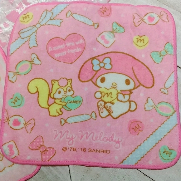NEW Sanrio My Melody 2 Small Face Cloths with Printed Bag - Picture 2 of 4
